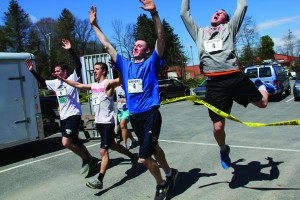 Kyle Montgomery | The Bucknellian Participants ran, jumped, and paddled across campus and downtown as part of the annual obstacle race.